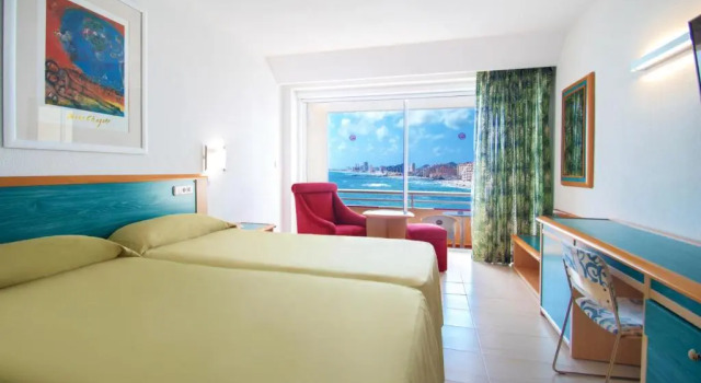 Двухместный номер Standard Hotel Servigroup Galua