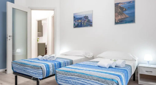 New Apt! 1km From Central Station 'La Spezia', Забронировать Отель Специя Итальянская Ривьера, рядом с Порт Ла Специи