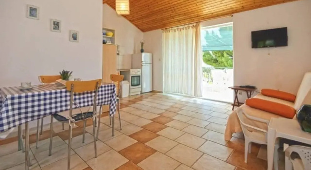 Josip - 100 m From Beach - A5