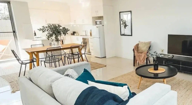 Blue Gum on First Ave - CBD Fringe, Wifi, Netflix, Book Hotel Hoteller i South Australia med parkering, Parkering