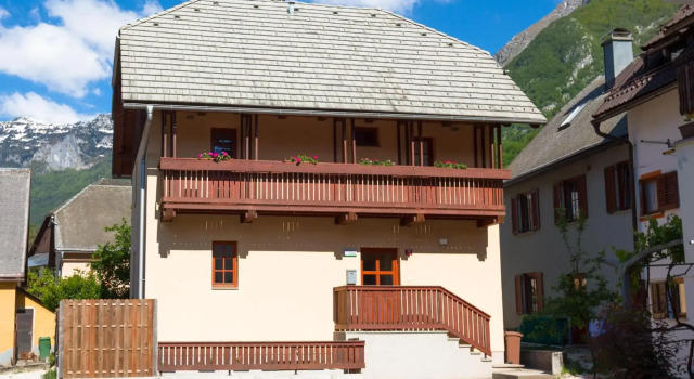 Thirsty River Apartments, Prenota Appartamento Hotel a Kanin con parcheggio, Parcheggio