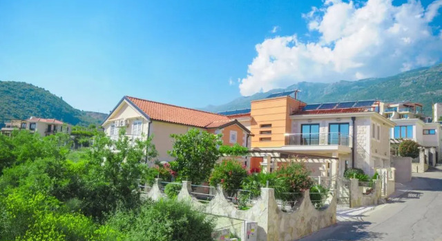 Вилла Villa Dragana with heading swimming pool and parking