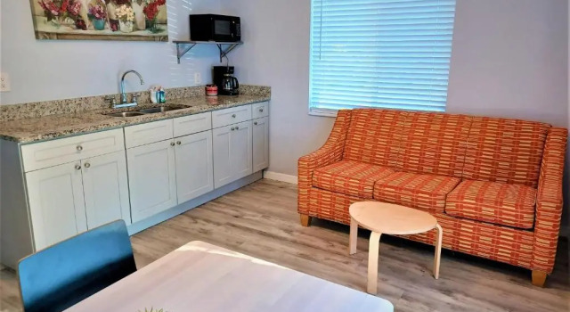 Апартаменты Johns Pass Beach Motel - Treasure Island Beach