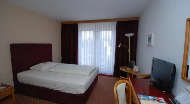 Номер Superior HK Hotel Düsseldorf City