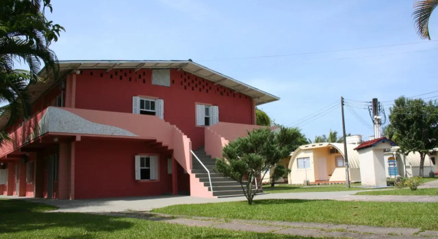 Ilha Morena Praia Hotel, Забронировать Отель Отели Карагуататуба с бассейном, рядом с Пляж Романс, Бассейн