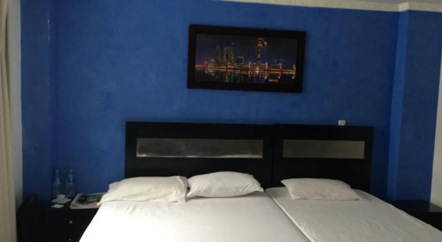 Hotel Praga Medellín, Prenota Hotel Medellín Antioquia