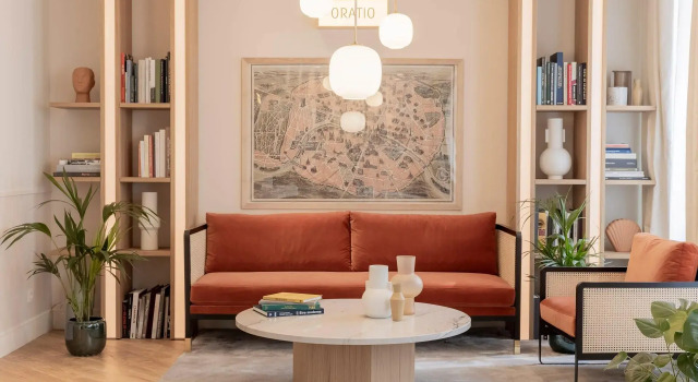 Кровать в общем номере Hôtel Oratio
