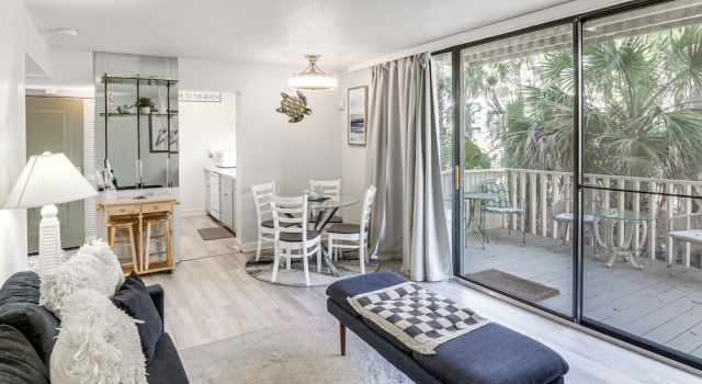Walk to Beach: Hilton Head Escape w/ Pool Access!, Забронировать Апартаменты/квартира Апартаменты Южной Каролины, Апартаменты/квартира