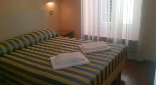 Vatican Luxury Suites, Забронировать Отель Отели Рима с парковкой, рядом с Собор Святого Петра, Парковка