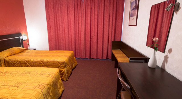 Hôtel Albion, Забронировать Отель Лурд Hautes-Pyrénées