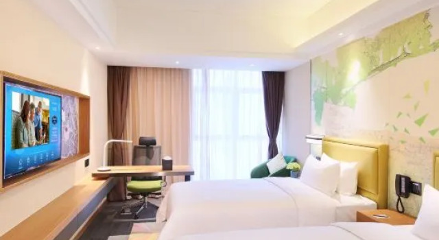 Номер Superior Hampton by Hilton Zhuhai Cheng Feng Plaza
