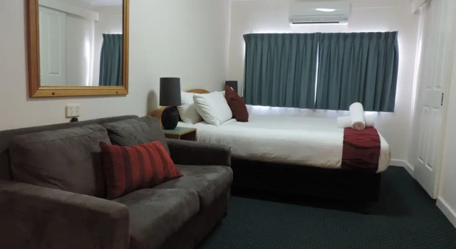 Двухместный номер Economy OSheas Royal Hotel