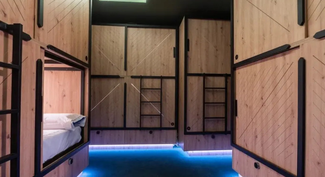 Hostel Ikigai, Забронировать Хостел Хостелы Севильи, рядом с Дворец Каса-де-Салинас, Хостел