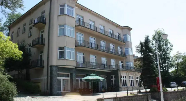 Rapsodia, Boek Hotel Hotels in Klein-Polen met parkeren, Parkeren