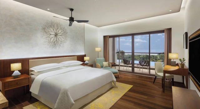 Двухместный номер Deluxe с балконом и с видом на море Sheraton Grand Chennai Resort & Spa