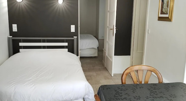 Номер Standard Logis Manoir De La Giraudière