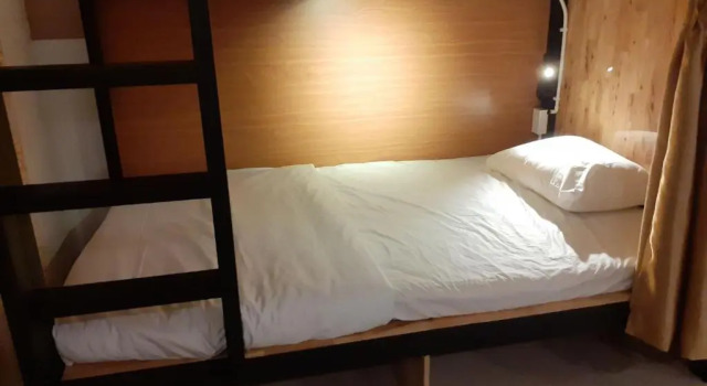 Кровать в общем номере Hoang Thu Hostel