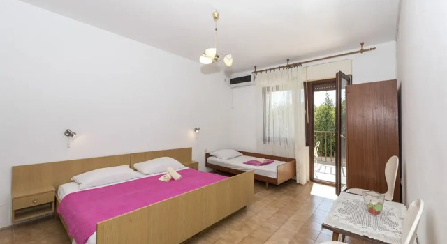 Apartments Desa, Забронировать Апартаменты/квартира Отели в центре Водице, в центре