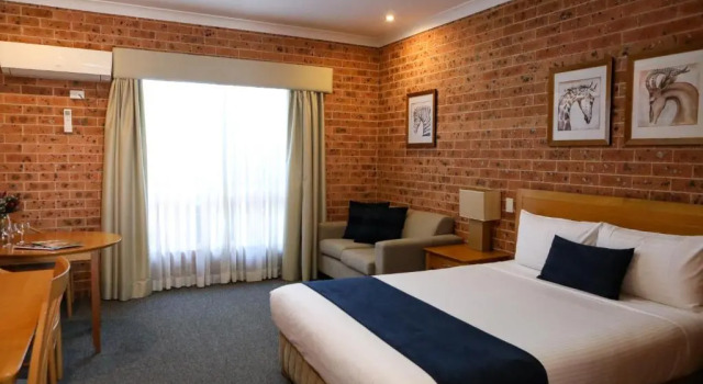 Двухместный номер Executive Akuna Motor Inn and Apartments
