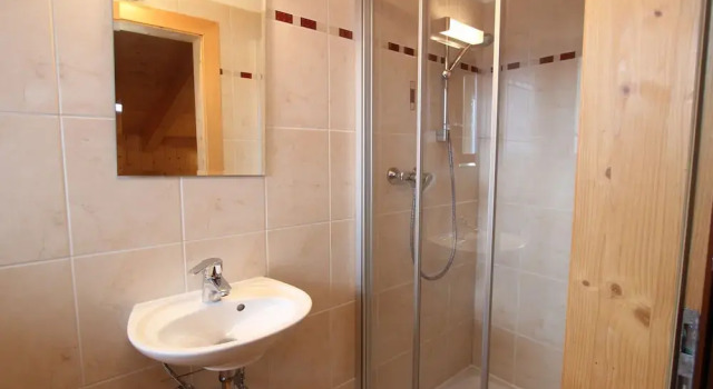 Шале Luxury Chalet with Hot Tub in La Tzoumaz