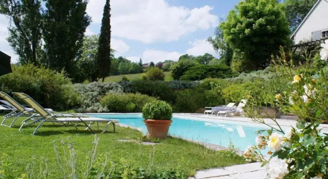 La Grange du Haou, Réserver Auberge Viven France