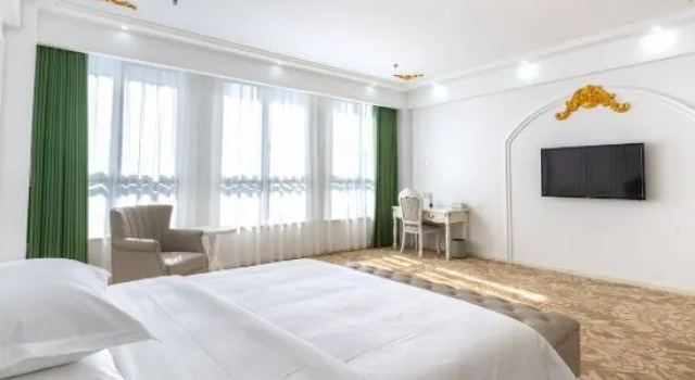Номер Deluxe Huadong International Business Hotel