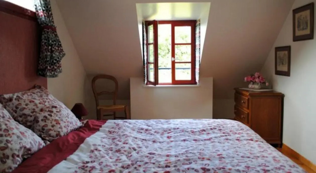 Maison charmante à Langres avec Wi-Fi et parking - FR-1-611-43, Prenota Hotel Langres Alta Marna