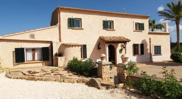 Finca Avellana, Book Apartment Santanyi Majorca