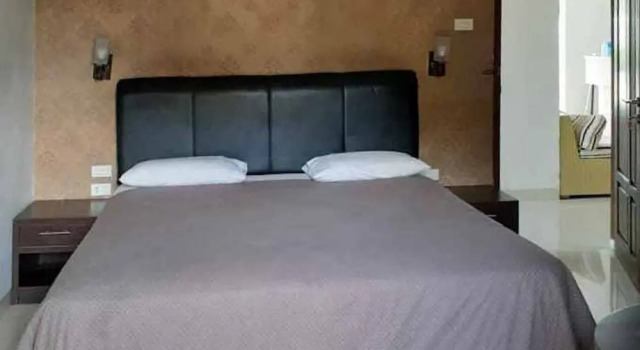 Номер Standard RedDoorz near Pantai Panjang Bengkulu 2