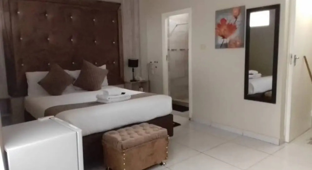 Номер Standard Sterling Group Of Hotels