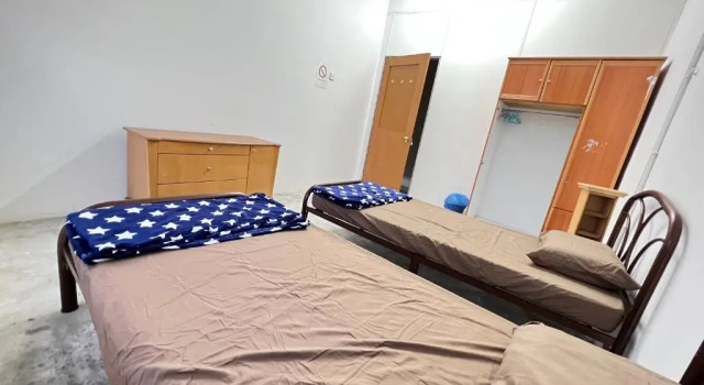 Jiaxin Dormitory - Puteri Wangsa 家馨旅舍, Prenota Hotel Ulu Tiram Johor