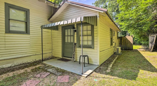 Quaint Leeds Studio w/ Yard ~ 18 Mi to Birmingham!, Réserver Hôtel Leeds Alabama
