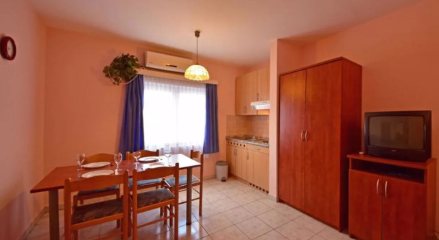 Apartment Delfin Karlobag
