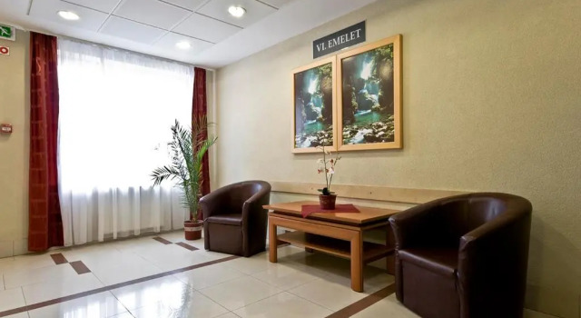 Hotel Kerpely, Rezervovat Hotel Dunaújváros 