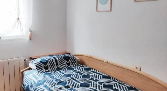 La casita del río 2, Забронировать Отель Жениль Гранада, рядом с Развлекательный парк Serrallo Plaza