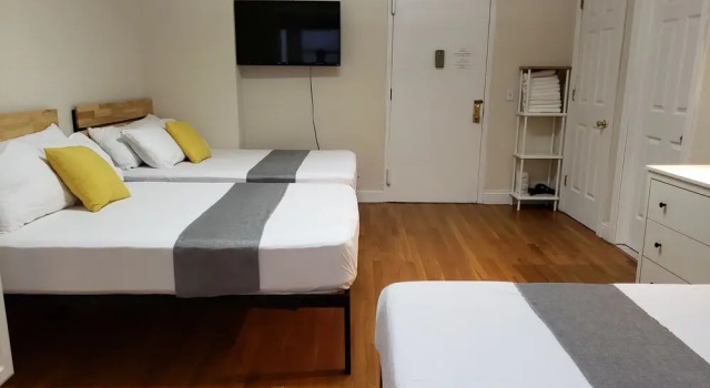 Студия Deluxe Hotel and the City, Empire State Building