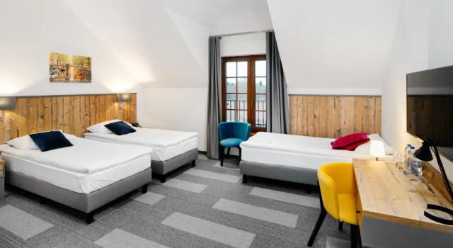 Трёхместный номер Standard Hotel Nowa Holandia