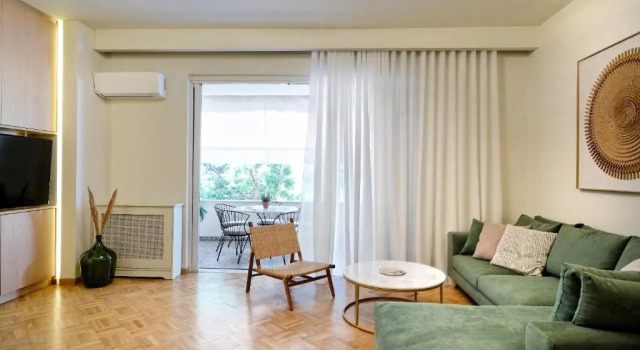 The Fancy Philosopher Apartment, Забронировать Апартаменты/квартира Отели Афины с парковкой, рядом с Здание греческого парламента, Парковка