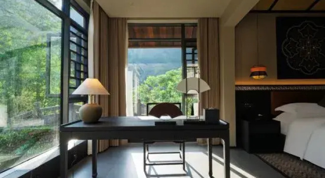 Люкс Shanshuijian • Dehang Yashe Hotel (Dehang Grand Canyon Scenic Area Branch)