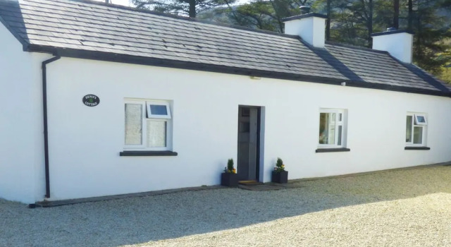 Denis's Cottage, Book Vacation Home Villas in Wild Atlantic Way, Villa