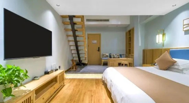 Люкс Floral Hotel·Jiuhua Mountain Yuanlai Mountain Residence Hotel (Huacheng Temple Zhantanlin Store)