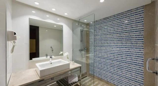 Двухместный номер Standard с балконом и с видом на сад Iberostar Selection Kuriat Palace