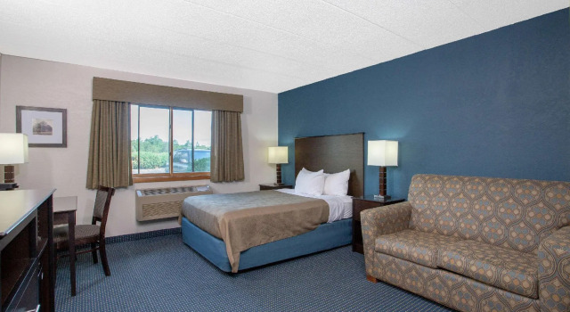 Двухместный номер Standard AmericInn by Wyndham Hayward