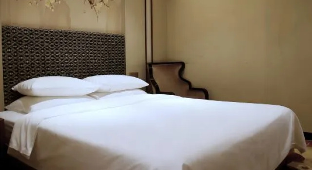 Люкс Business Jintailong International Hotel