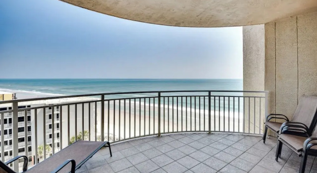 Апартаменты Daytona Beach Condo: Pool Access, Oceanfront