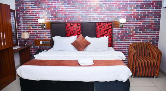 Shamrock Manor The Residence Benin City, Rezerwuj Hotel Benin Ikpoba-Okha