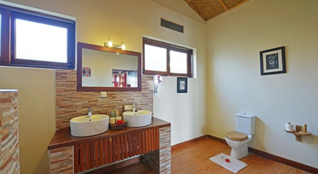 Вилла Deluxe Nkuringo Bwindi Gorilla Lodge