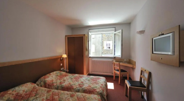 Двухместный номер Standard Logis Hotel Le Cygne