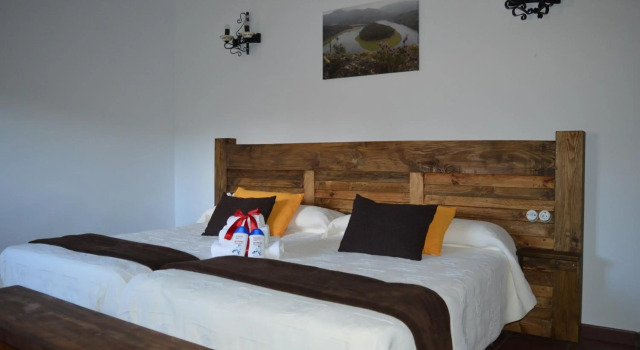 Las Estrebedes Casa Rural, Prenota Hotel  