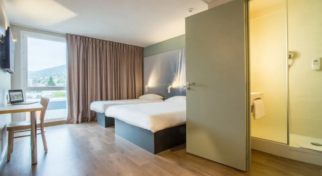 Трёхместный номер B&B HOTEL ANNEMASSE Saint-Cergues